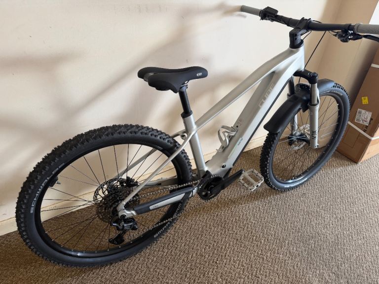 CUBE Reaction Hybrid One 800 Electric Mountain Bike – Sleek Grey