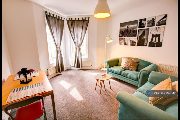 1 bedroom flat in All Saints Street, Nottingham, NG7 (1 bed) (#2784642)