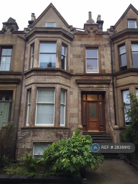 2 bedroom flat in Cecil Street, Glasgow, G12 (2 bed) (#2838910)