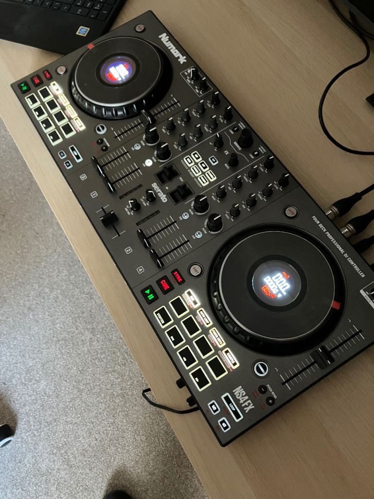 NUMARK NS4FX DJ CONTROLLER
