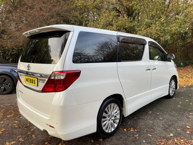 TOYOTA ALPHARD 2.4 2012