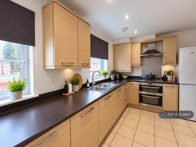 1 bedroom in Curzon St, Reading, RG30 (#3038871)