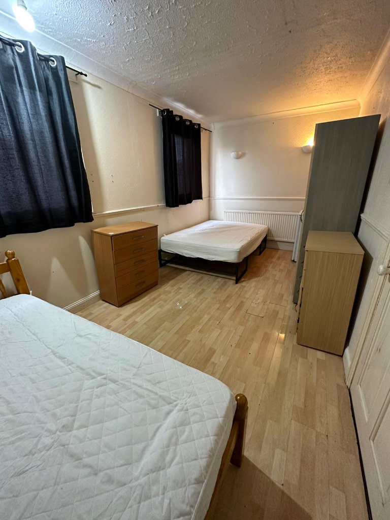 BEAUTIFUL COUPLE ROOM IN BRUCE GROVE ✅✅