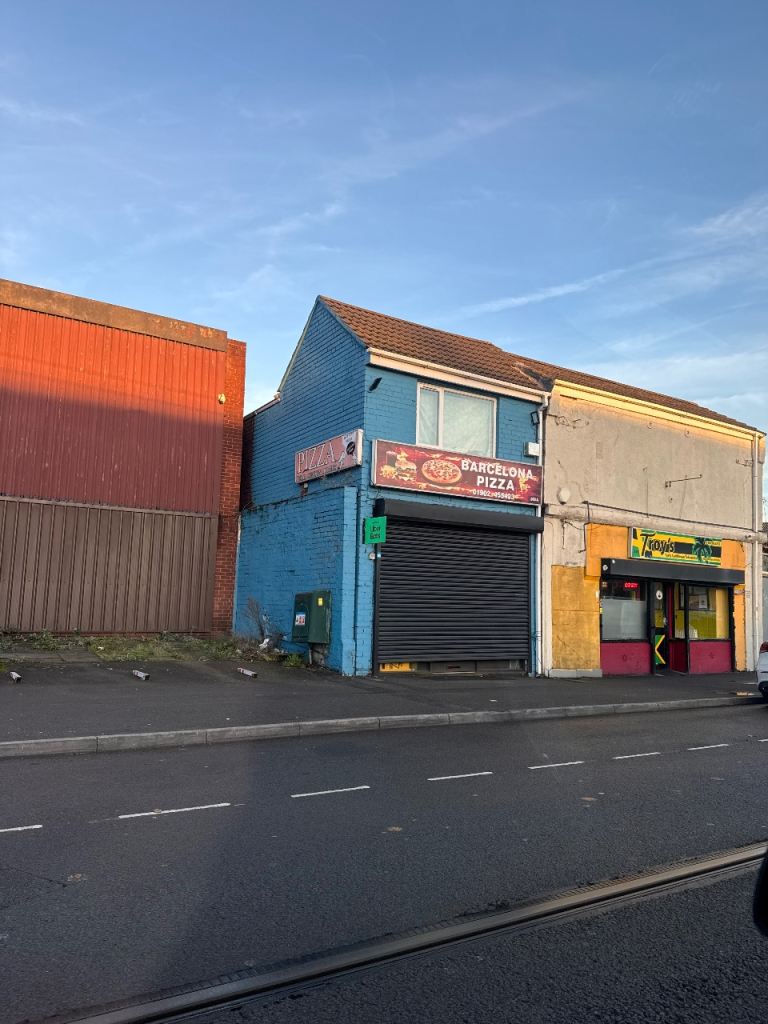 SHOP & FLAT ABOVE FOR RENT