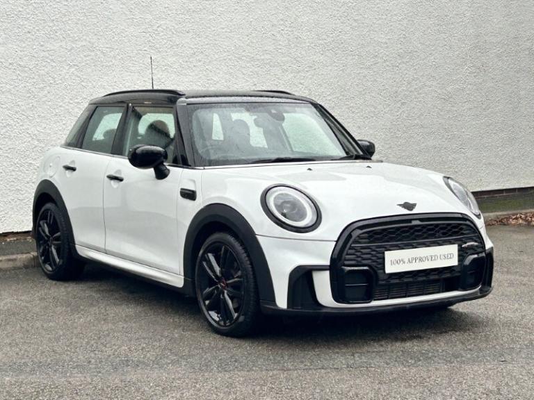 MINI HATCHBACK 1.5 Cooper Sport Premium 5dr Auto