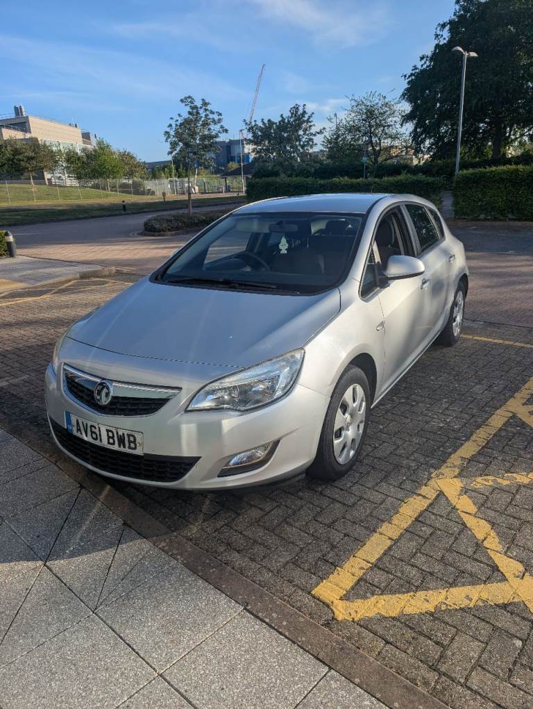 Vauxhall, ASTRA, Hatchback, 2011, Manual, 1398 (cc), 5 doors