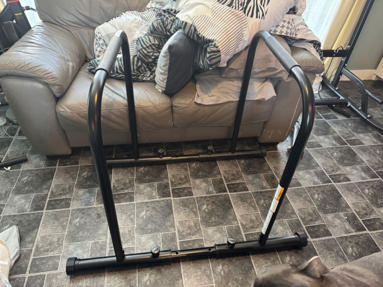 Adjustable Dip bar