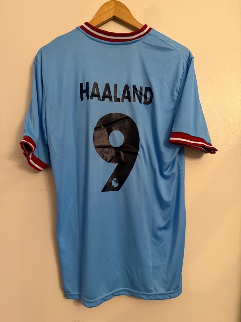 Man City 22/23 home shirt Haaland #9 Puma replica 
