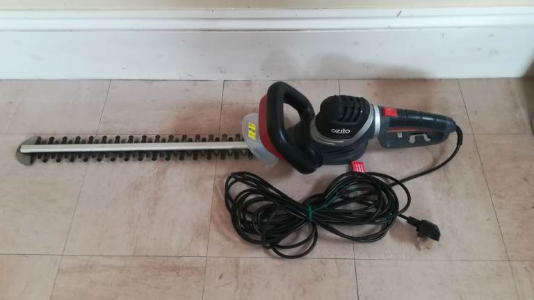 Electric Hedge Trimmers - 24'