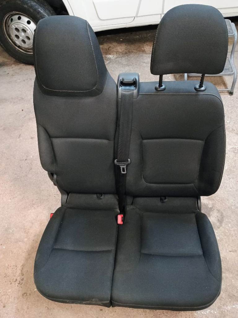 Nissan NV300, Vauxhall Vivaro Passenger double seat 2014 - 2019