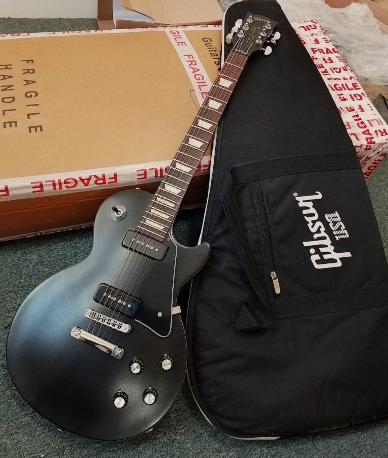 Gibson USA Les Paul 50s Tribute in Satin Black
