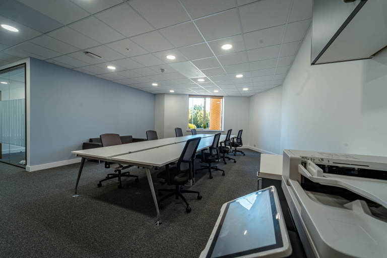Kircaldy - KY26QJ \ Customisable Office Space for Up to 10 Desks