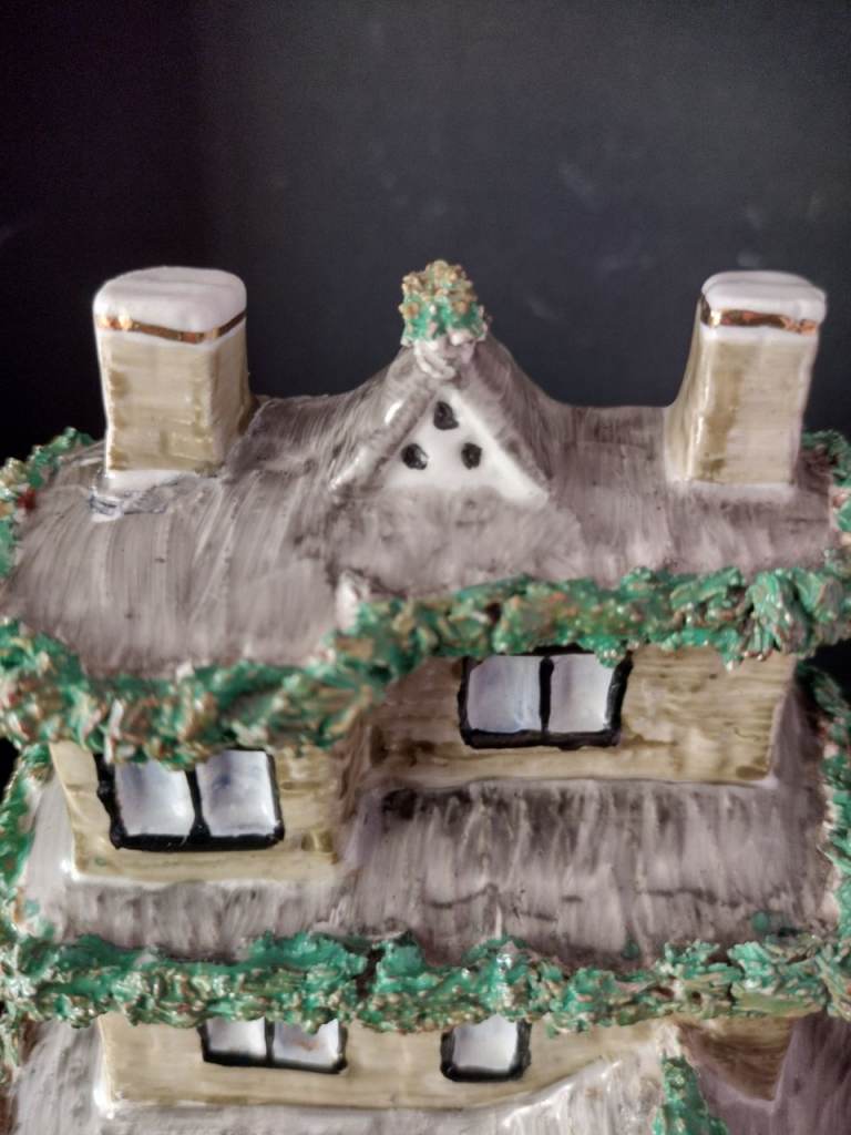 Antique Ceramic Staffordshire Victorian Flat-Back House, in good condition!