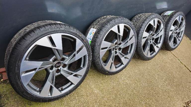Genuine Audi 20" Alloy Wheels Trapezoid NEW Tyres A4 A5 S5 S5 A6 A7 A8 Sport Q3