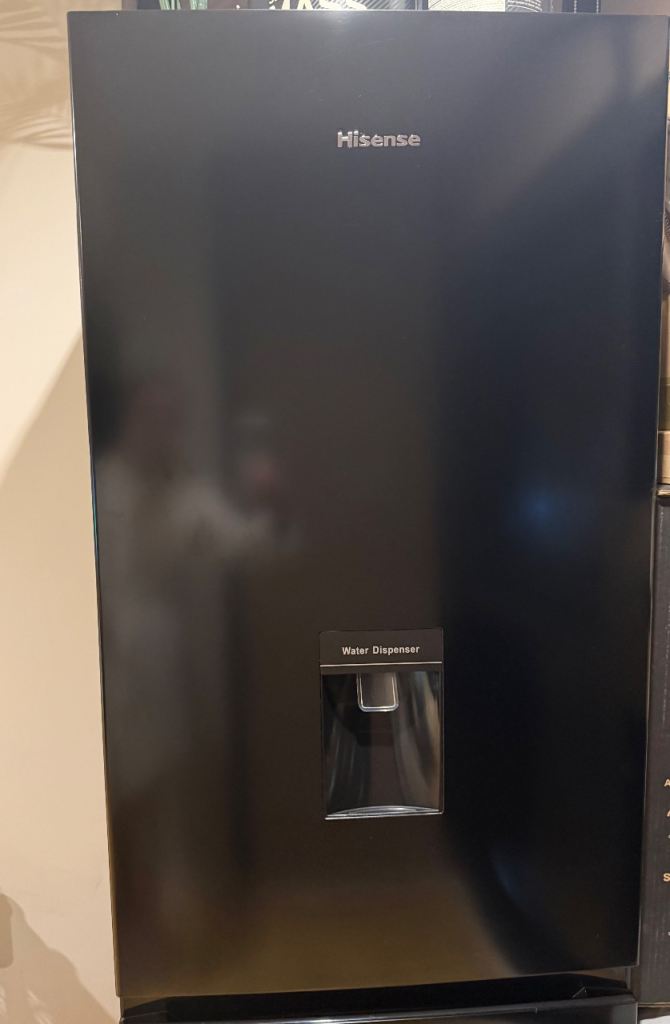 HISENSE RB327N4WB1 50/50 Fridge Freezer - Black 171 L