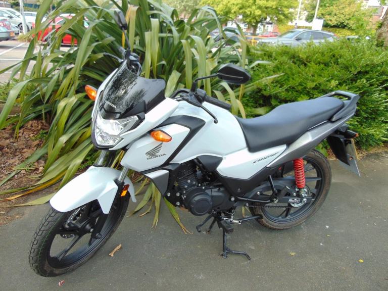 Honda CBF125 mm 2023 low miles wonderful learner legal commuter 125 p/ex ok!
