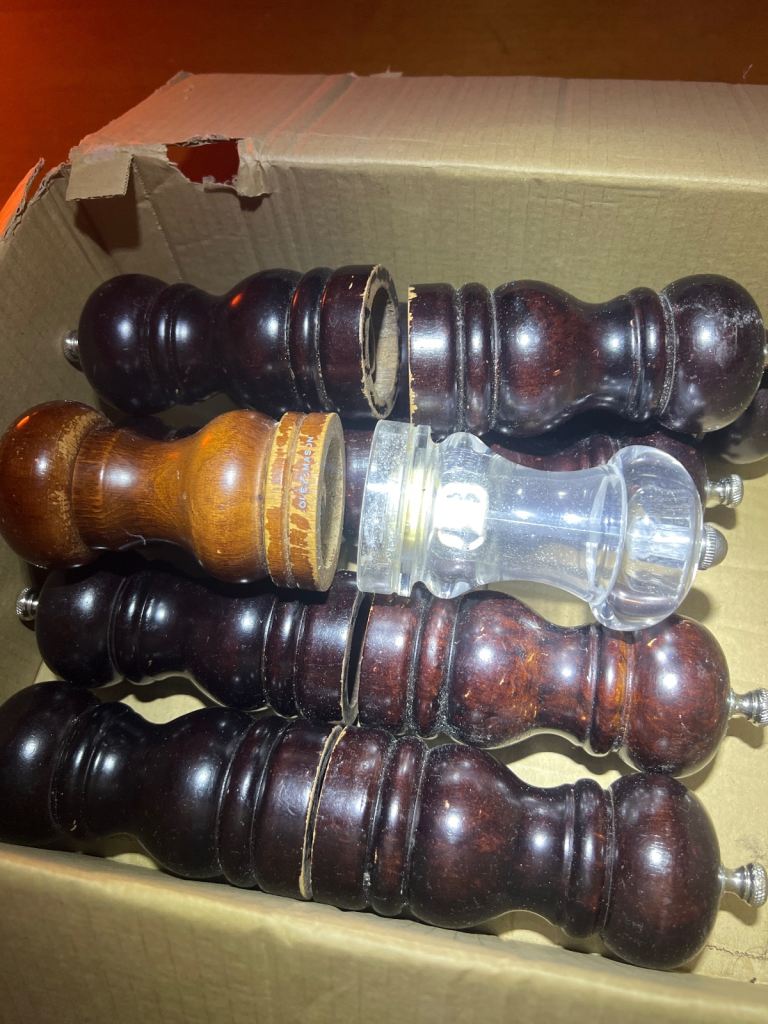 12 salt and pepper mills, inc. Cole and Mason job lot