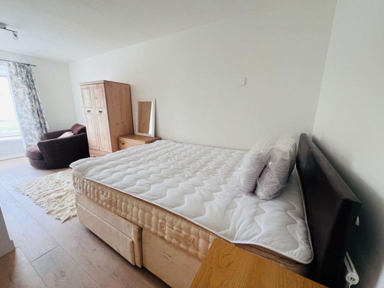 Double room including bills for single occupancy Postcode PO5 1ND