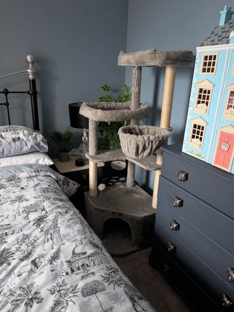 Feandrea cat tree tower