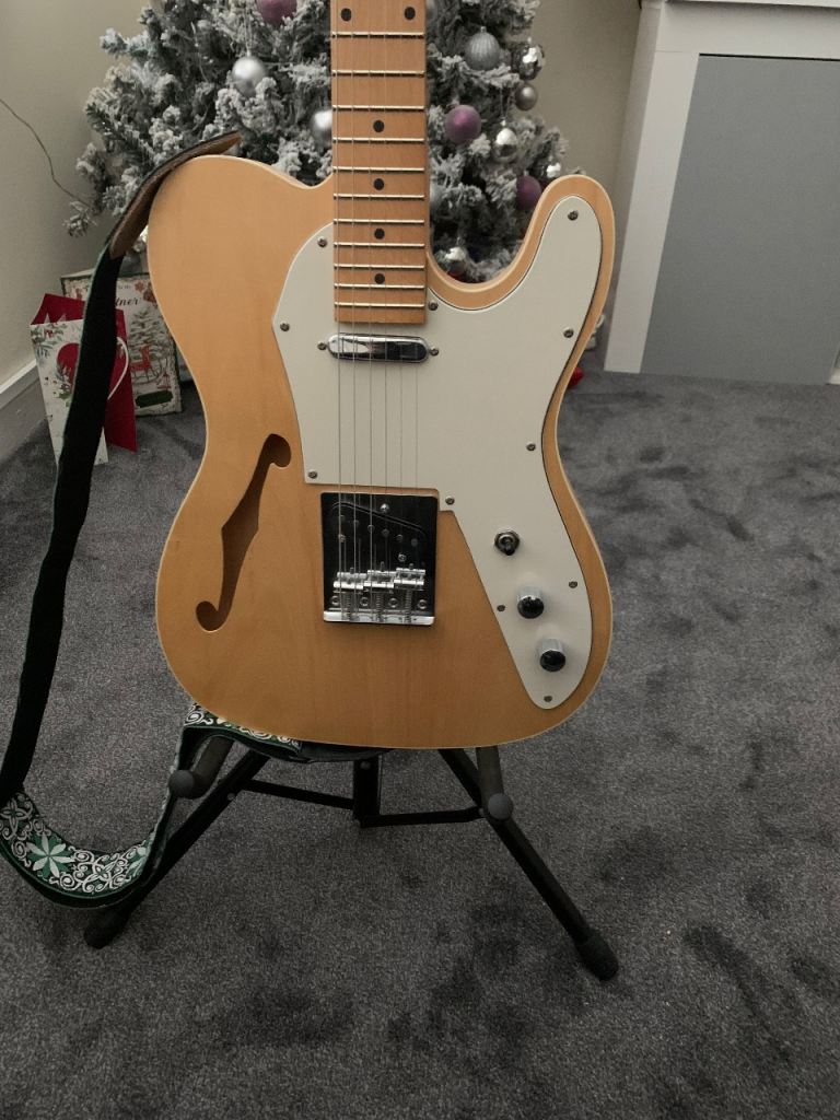Fender Telecaster Thinline Copy