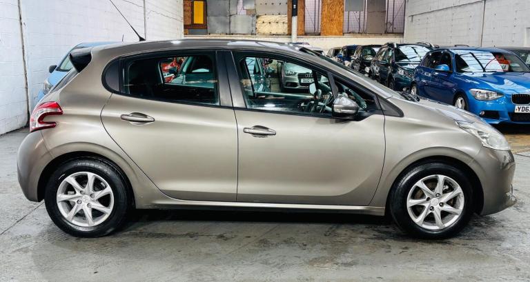 2012 Peugeot 208 1.4 e-HDi Active EGC Euro 5 (s/s) 5dr HATCHBACK Diesel Automatic