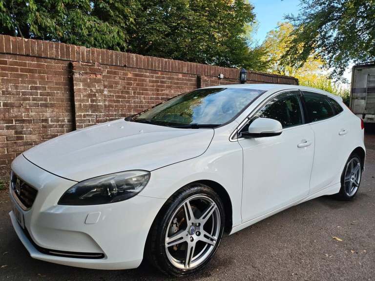2014 Volvo V40 1.6 T4 SE Lux Nav Powershift Euro 5 (s/s) 5dr Hatchback Petrol Automatic