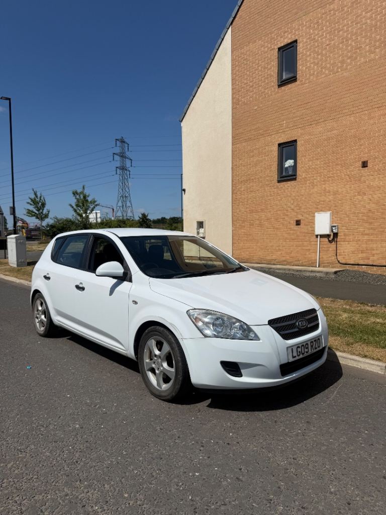 Kia, CEED, Hatchback, 2009, Manual, 1582 (cc), 5 doors