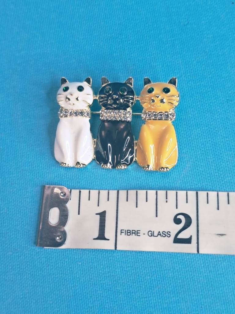 Cute Cat Brooch Pin - White, Black, Yellow - Good Condition
