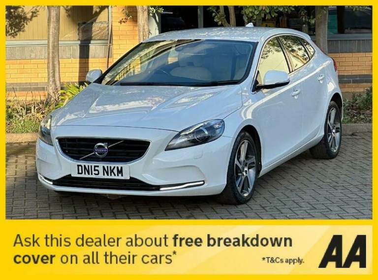 2015 Volvo V40 1.6 D2 SE Lux Euro 5 (s/s) 5dr HATCHBACK Diesel Manual