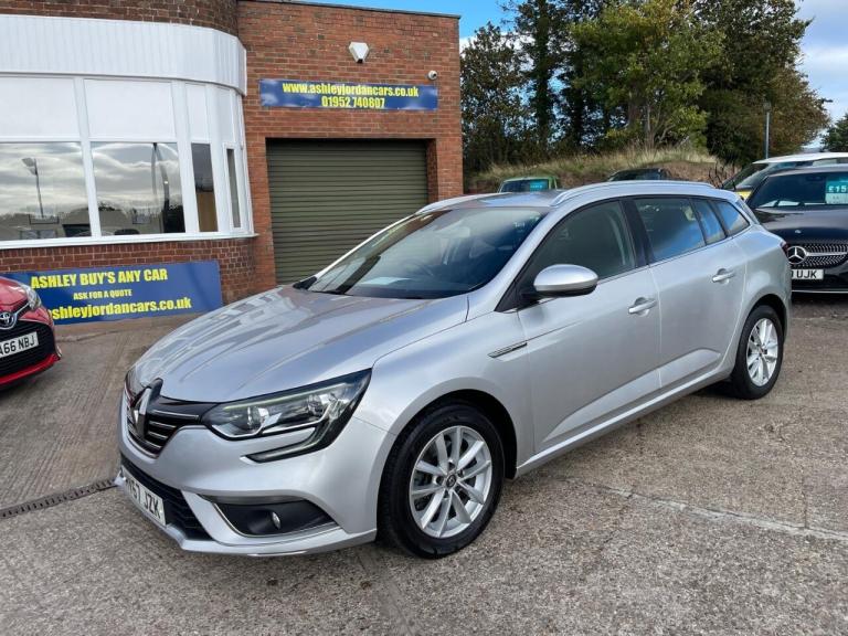 Renault Megane 1.6 dCi Dynamique Nav 5dr ESTATE,  HIGH SPEC, LOTS OF SPACE