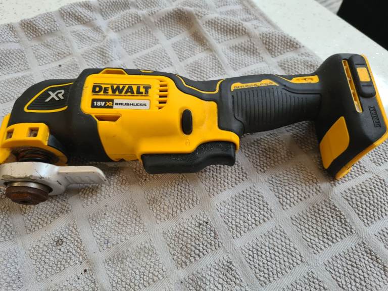 DeWalt dcs355 multi tool