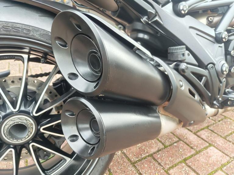 DUCATI DIAVEL 2018 - FULL HISTORY - ENGINE PROTECTION - LOW MILES 