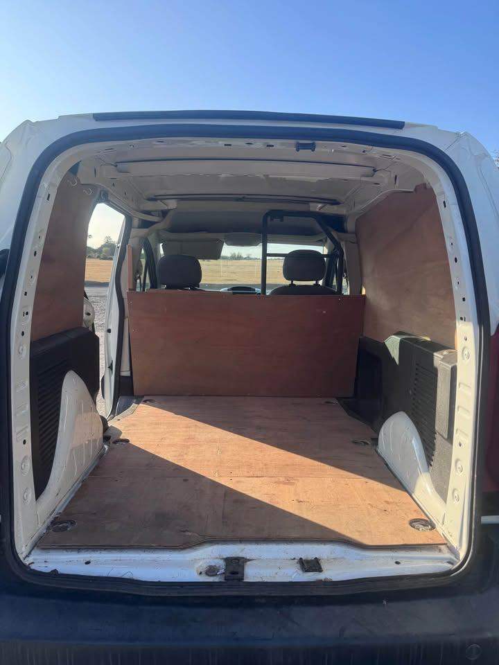 Peugeot, PARTNER, Panel Van, 2010, Manual, 1560 (cc)
