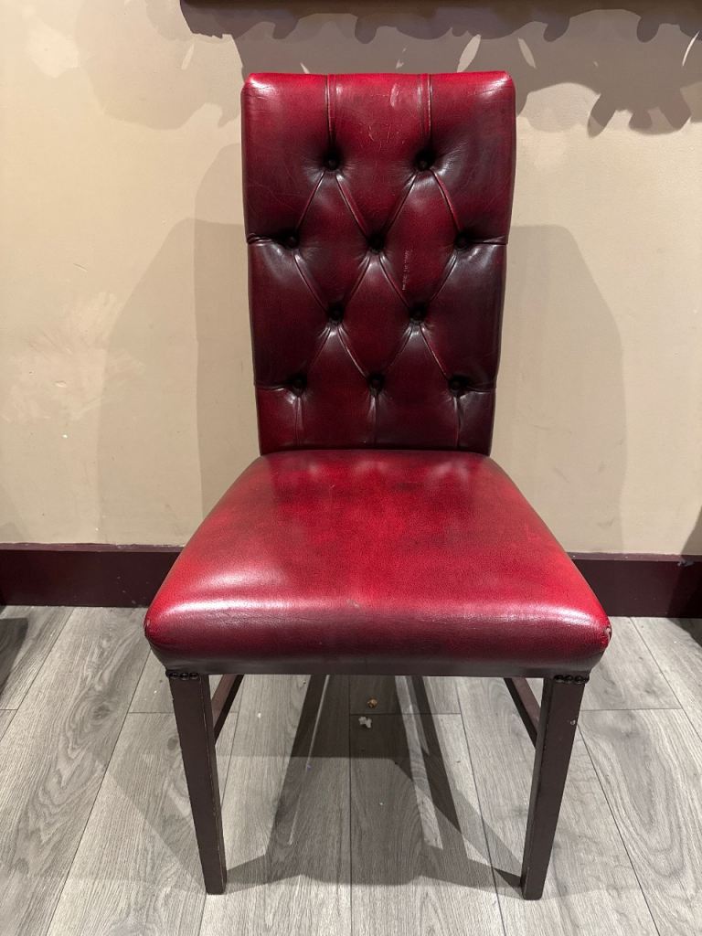 Stunning chesterfield style leather restaurant chairs 