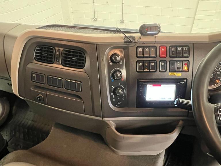 2018 DAF TRUCKS LF LF 280 FA 18T Wilcox Tipper NA DIESEL Automatic