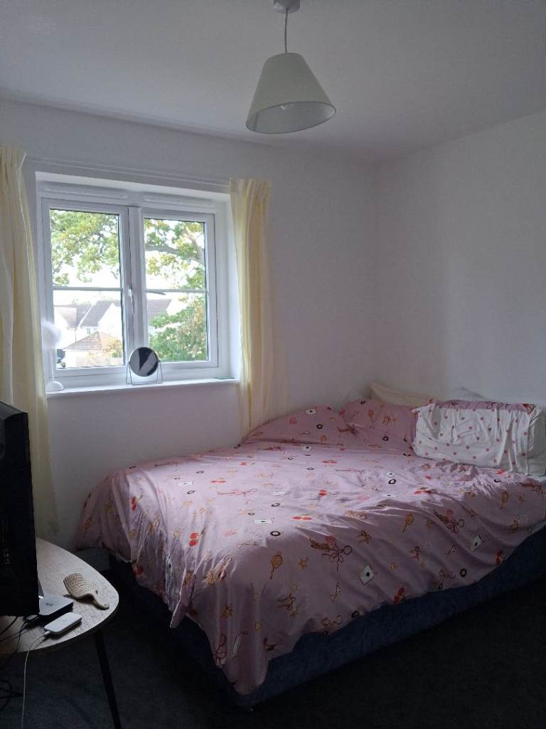 Room availble in shared property