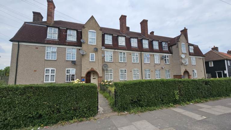 2 Bedroom Ground Floor Flat