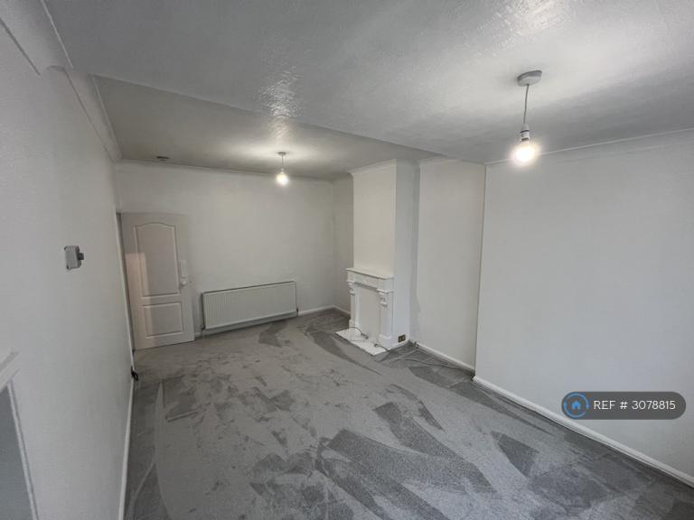 2 bedroom house in Bryant Road, Kettering, NN15 (2 bed) (#3078815)
