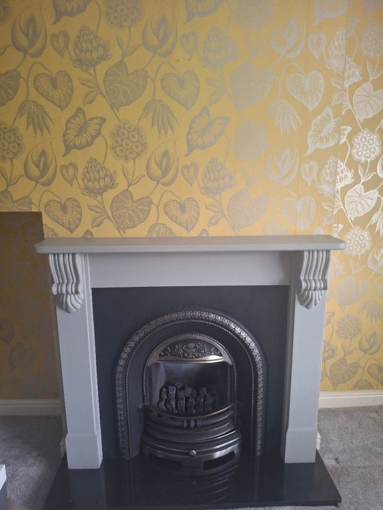 Retro chesire oak surround and victorian style fire place insert