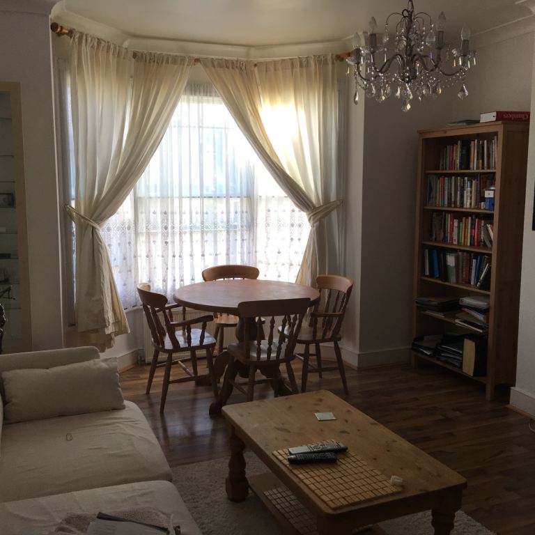 HOMESWAP: VERY LARGE 1BED VICTORIAN CONVERSION PLUS MOVING COSTS FOR 2BED CONVERSION