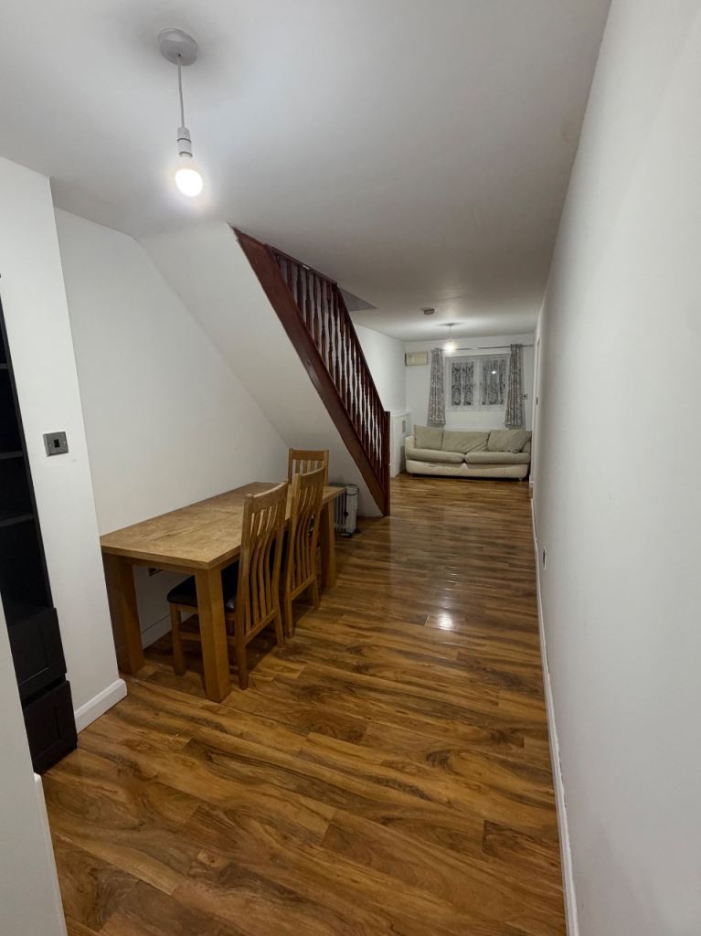 2 bedroom annex for rent 