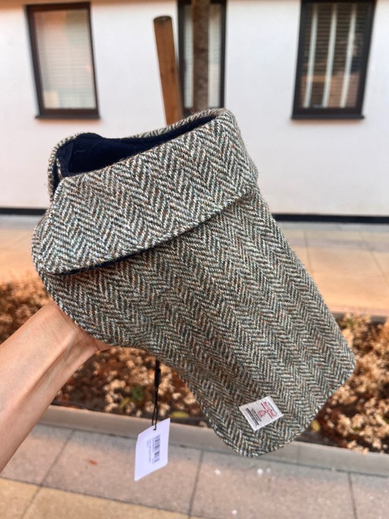 Wool made small dog clothes 