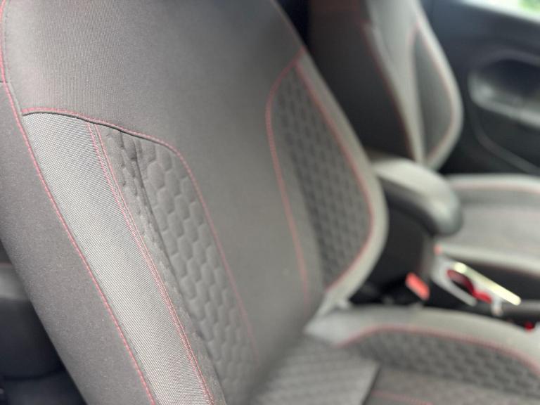 2017 Ford Fiesta 1.0T EcoBoost ST-Line Euro 6 (s/s) 3dr Hatchback Petrol Manual