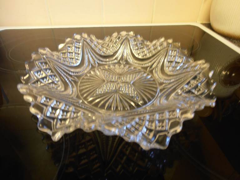 Lovely Glass fruit dish ,  Scalloped edge, 24 cm diameter.