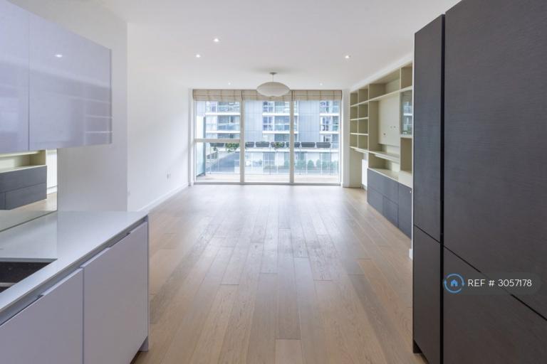 3 bedroom flat in River Gardens Walk, London, SE10 (3 bed) (#3057178)