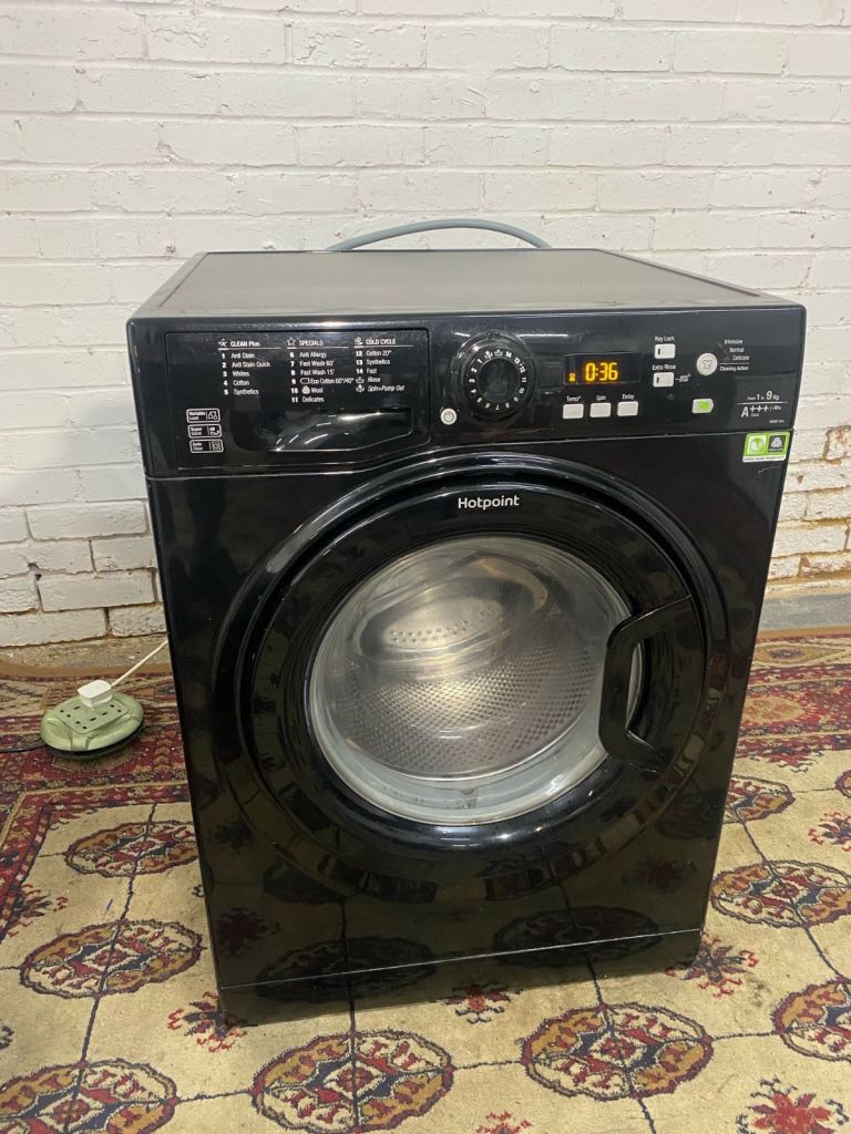 🚚Beautiful Hotpoint Black 9KG Washing Machine No Offers £