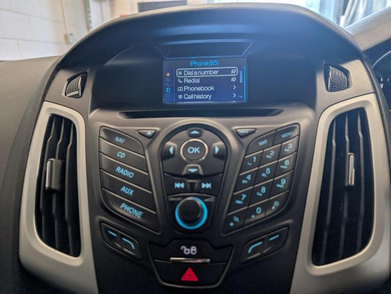 2014 Ford Focus 1.6 TDCi Zetec Navigator Euro 5 (s/s) 5dr HATCHBACK Diesel Manual