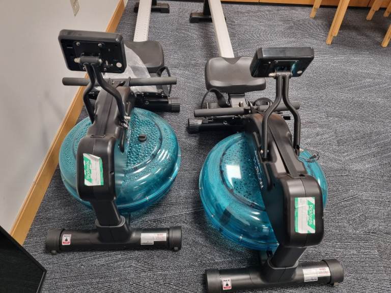 Bodymax aqua rowing machine