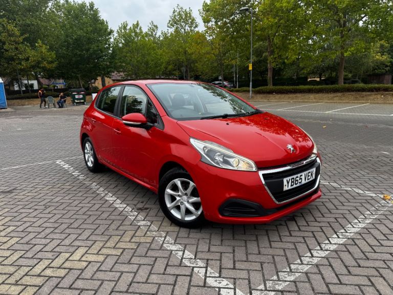 Peugeot, 208, Hatchback, 2015, Manual, 1560 (cc), 5 doors