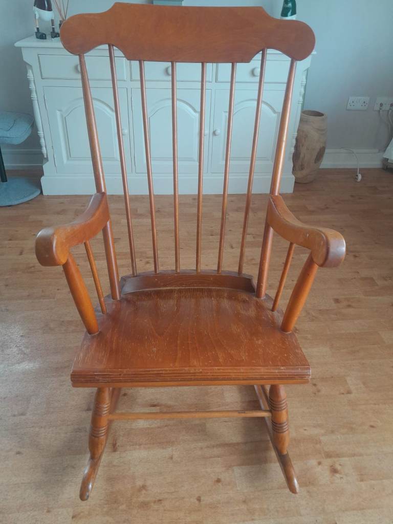 Rocking chair 